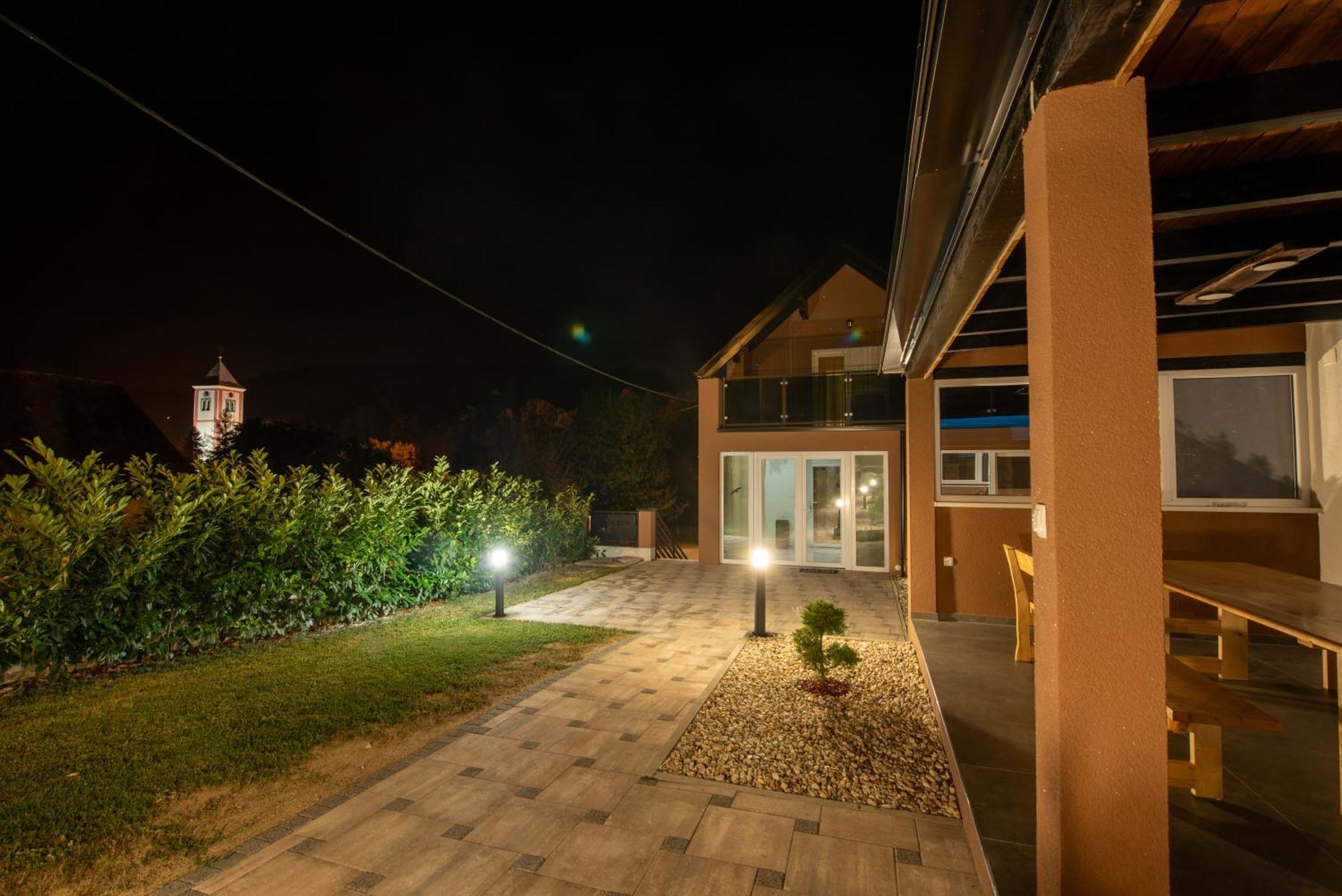 Villa Tina Velika Εξωτερικό φωτογραφία